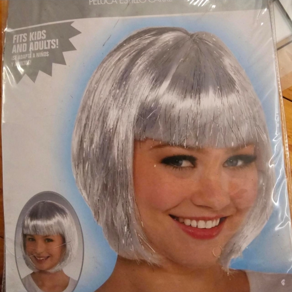 Silver Bob Wig